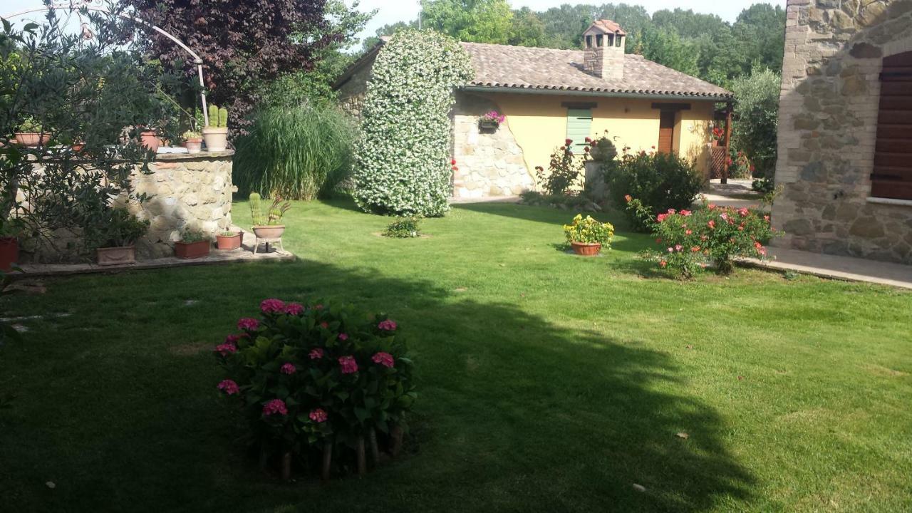 Casa La Quiete Villa Torgiano Exterior photo